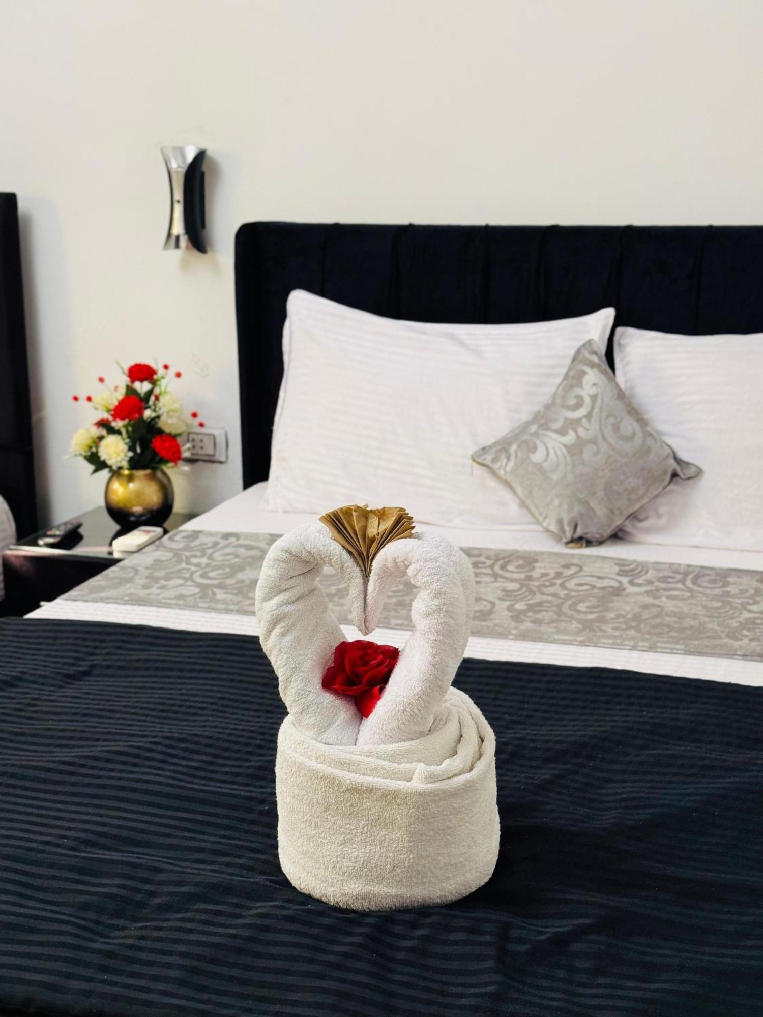 Pyramids Kingdom - Guest House Kafret el-Gabal Екстериор снимка